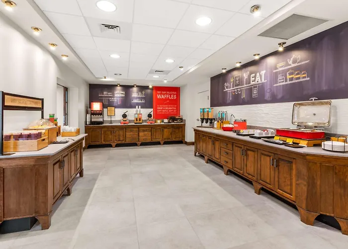 Hampton Inn & Suites Fairbanks
